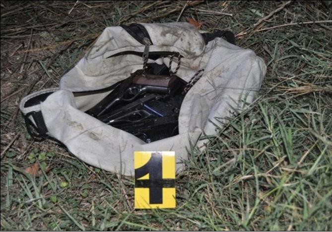 13 ΦΩΤΟ ΛΗΣΤΕΙΑ