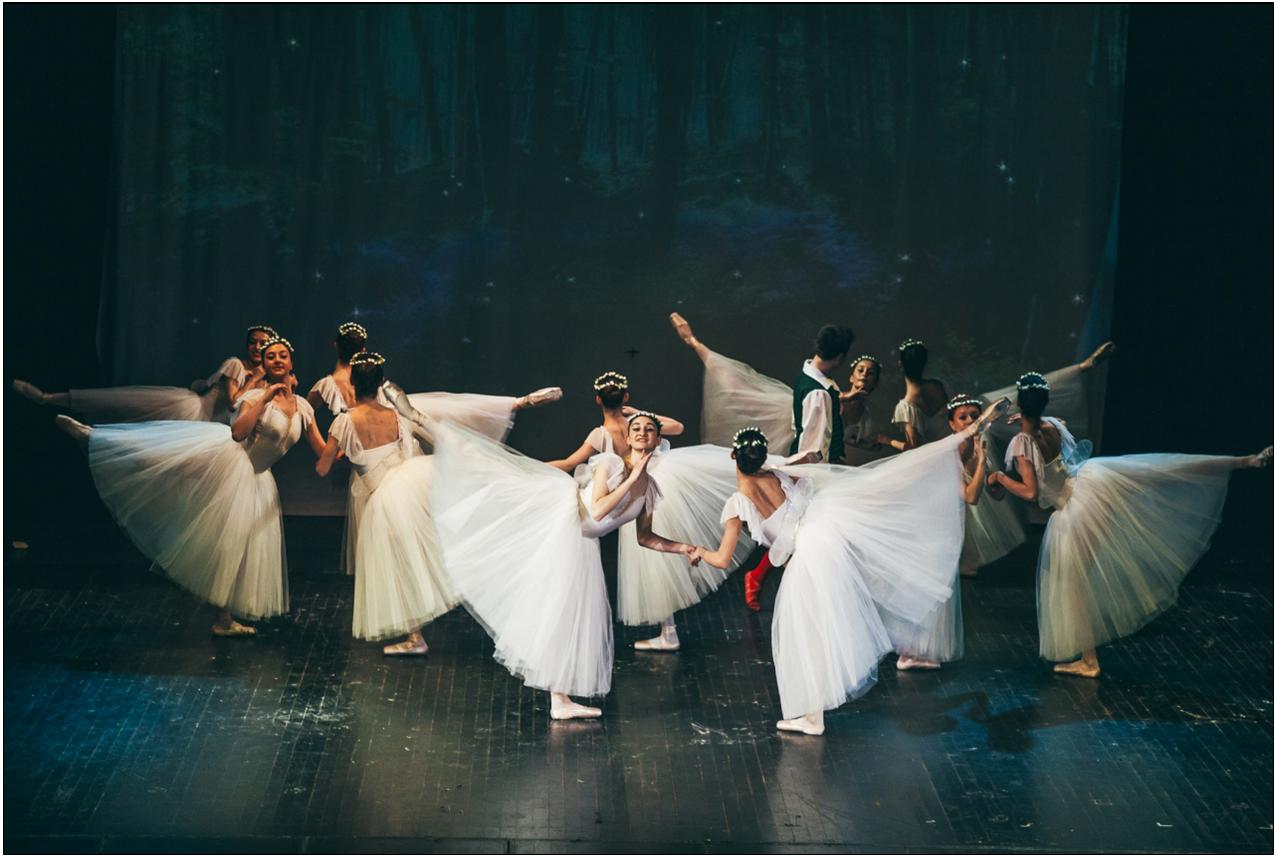 7 ΦΩΤΟ ΜΠΑΛΕΤΟ