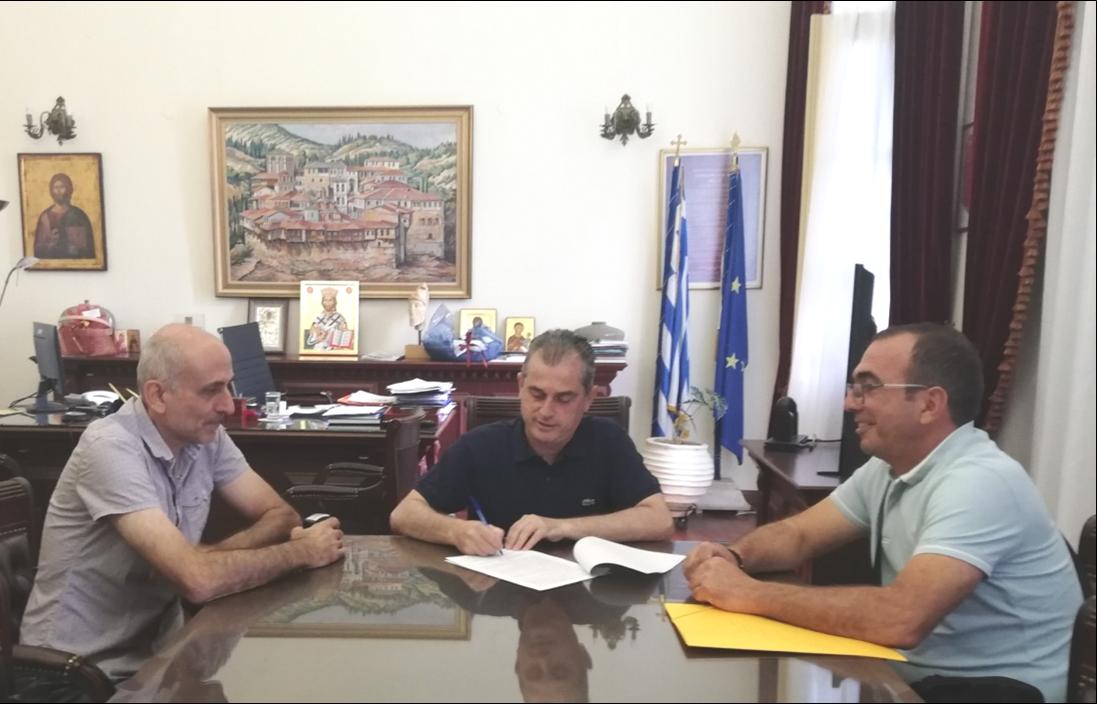 6 ΦΩΤΟ 2020 7 16 ΥΠΟΓΡΑΦΗ ΣΥΜΒΑΣΗΣ ΣΤΗΝ ΠΕ ΣΕΡΡΩΝ