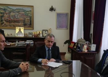 ΥΠΟΓΡΑΦΗ ΣΥΜΒΑΣΗΣ ΓΙΑ ΒΕΛΤΙΩΣΗ ΤΟΥ ΚΟΜΒΟΥ ΝΕΟΥ ΣΟΥΛΙΟΥ ΣΤΗΝ ΠΕ ΣΕΡΡΩΝ