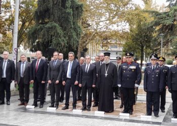 ΕΟΡΤΑΣΤΗΚΕ Η ΗΜΕΡΑ ΤΩΝ ΕΝΟΠΛΩΝ ΔΥΝΑΜΕΩΝ ΣΤΙΣ ΣΕΡΡΕΣ