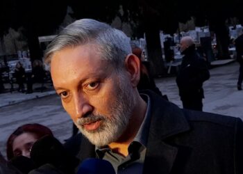 ΕΥΘΥΝΕΣ ΣΤΟΥΣ ΥΠΕΥΘΥΝΟΥΣ ΖΗΤΑ Η ΟΙΚΟΓΕΝΕΙΑ ΤΟΥ 11ΧΡΟΝΟΥ ΜΑΘΗΤΗ ΤΟΥ 9ου ΔΗΜΟΤΙΚΟΥ ΣΧΟΛΕΙΟΥ ΣΕΡΡΩΝ