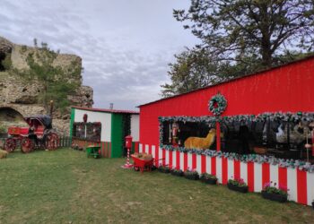 «ΑΡΩΜΑ» ΧΡΙΣΤΟΥΓΕΝΝΩΝ ΣΤΟ CITYZEN ΜΕ ΜΟΝΑΔΙΚΕΣ ΕΚΛΠΗΞΕΙΣ ΣΤΑ «ΨΗΛΑ» ΤΩΝ ΣΕΡΡΩΝ