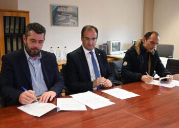 ΔΕΥΑ ΣΕΡΡΩΝ: «ΥΠΟΓΡΑΦΗ ΣΥΜΒΑΣΗΣ ΓΙΑ ΤΗΝ ΚΑΤΑΣΚΕΥΗ ΑΓΩΓΟΥ ΑΚΑΘΑΡΤΩΝ ΣΤΟ ΔΡΟΜΟ ΣΕΡΡΩΝ-ΧΡΥΣΟΠΗΓΗΣ»