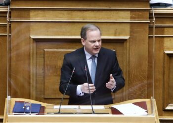 ΚΩΣΤΑΣ ΚΑΡΑΜΑΝΛΗΣ: «ΕΠΙΛΥΟΥΜΕ ΠΡΟΒΛΗΜΑΤΑ ΤΟΥ ΠΑΡΕΛΘΟΝΤΟΣ, ΕΝΙΣΧΥΟΝΤΑΣ ΤΗΝ ΑΣΦΑΛΕΙΑ ΤΩΝ ΜΕΤΑΦΟΡΩΝ»