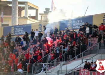 ΠΑΝΣΕΡΡΑΪΚΟΣ – ΗΡΑΚΛΗΣ ΛΑΡΙΣΑΣ 4-0. ΣΤΑΘΕΡΑ ΣΤΗΝ ΚΟΡΥΦΗ ΤΑ «ΛΙΟΝΤΑΡΙΑ»