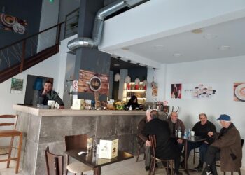 CoffeeTime …ΤΟ ΚΑΦΕΝΕΙΟ. ΑΠΟΛΑΥΣΗ ΚΑΙ ΑΝΑΨΥΧΗ ΣΤΗ ΓΩΝΙΑ Ν.ΝΙΚΟΛΑΟΥ 11 & ΔΗΜΟΓΕΡΟΝΤΩΝ ΣΤΙΣ ΣΕΡΡΕΣ