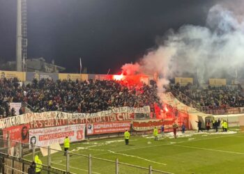 ΠΑΝΣΕΡΡΑΪΚΟΣ – ΑΕΚ 1-3 ΓΙΑ ΤΟ ΚΥΠΕΛΛΟ ΜΕ ΤΟΝ ΚΟΣΜΟ ΤΟΥ ΠΑΝΣΕΡΡΑΪΚΟΥ ΝΑ ΕΙΝΑΙ ΣΥΓΚΛΟΝΙΣΤΙΚΟΣ