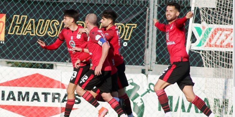 ΠΑΟΚ Β – ΠΑΝΣΕΡΡΑΪΚΟΣ 0-1 ΣΤΟ 92′ ΚΑΙ ΣΤΑΘΕΡΑ ΣΤΗΝ ΚΟΡΥΦΗ ΤΑ «ΛΙΟΝΤΑΡΙΑ»