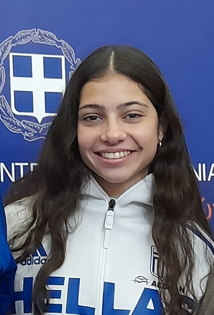 ΤΡΙΑΝΤΑΦΥΛΛΟΥ ΗΛΙΑΝΑ ΣΥΝΕΧΙΖΕΙ ΤΗΝ ΣΤΑΘΕΡΗ ΠΟΡΕΙΑ ΣΤΟ ΕΠΙ ΚΟΝΤΩ