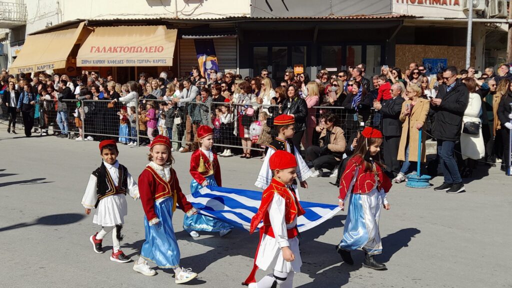 ΝΙΓΡΙΤΑ ΠΑΡΕΛΑΣΗ