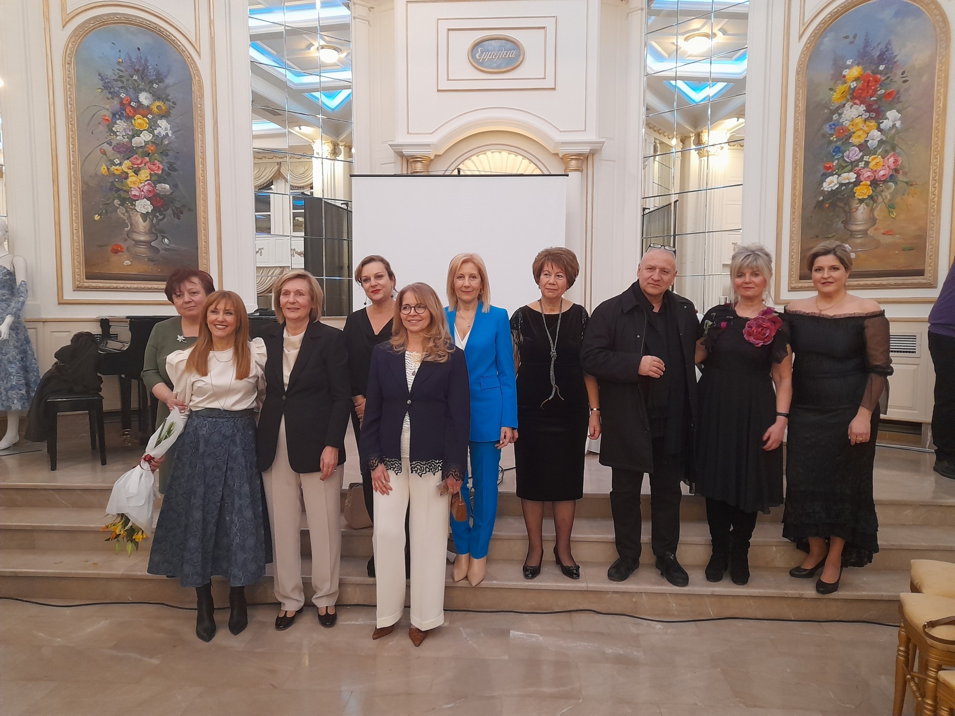 ΡΙΓΗ ΣΥΓΚΙΝΗΣΗΣ ΓΙΑ ΤΙΣ ΜΟΔΙΣΤΡΕΣ ΤΩΝ ΣΕΡΡΩΝ ΠΟΥ «ΜΕΣΟΥΡΑΝΗΣΑΝ» ΣΤΙΣ ΔΕΚΑΕΤΙΕΣ ΤΟΥ ΄60 ΚΑΙ ΄70