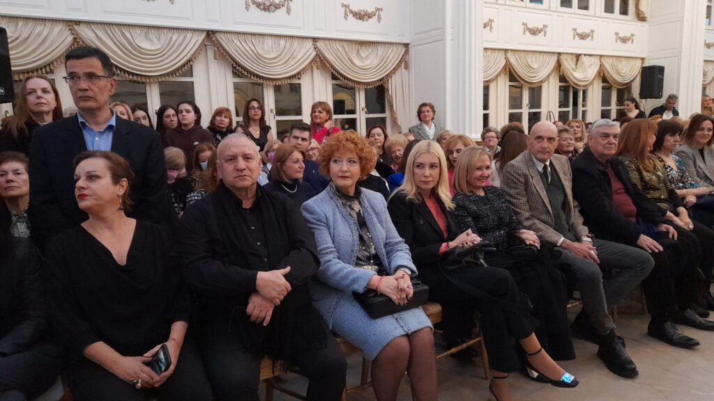 ΕΜΜΕΛΕΙΑ ΜΕΤΖΙΚΟΦ