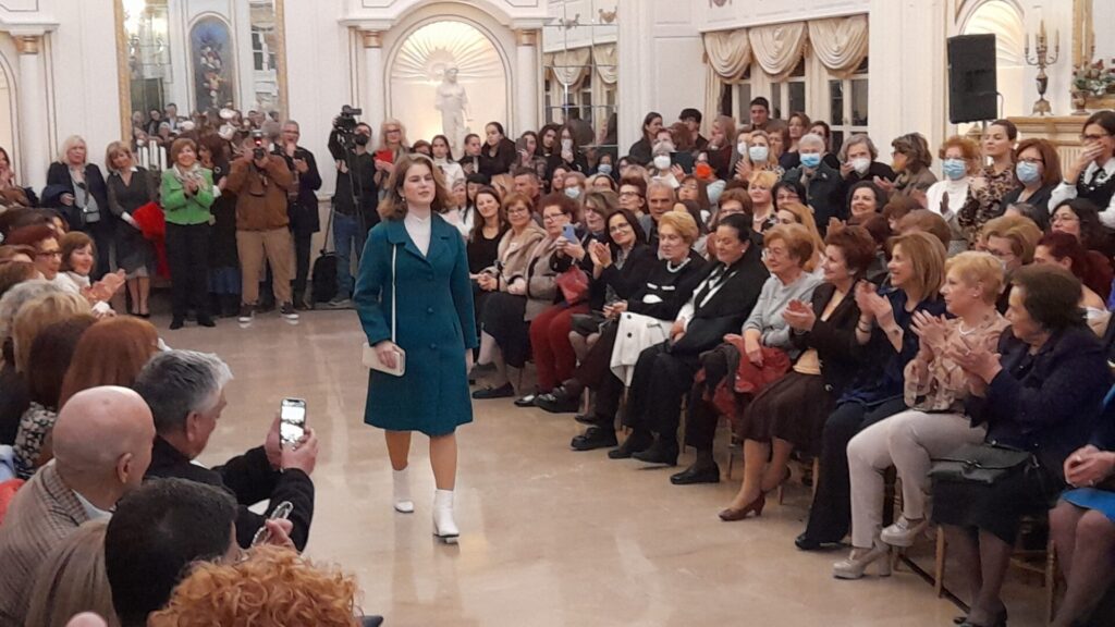 ΕΜΜΕΛΕΙΑ ΠΑΛΤΟ