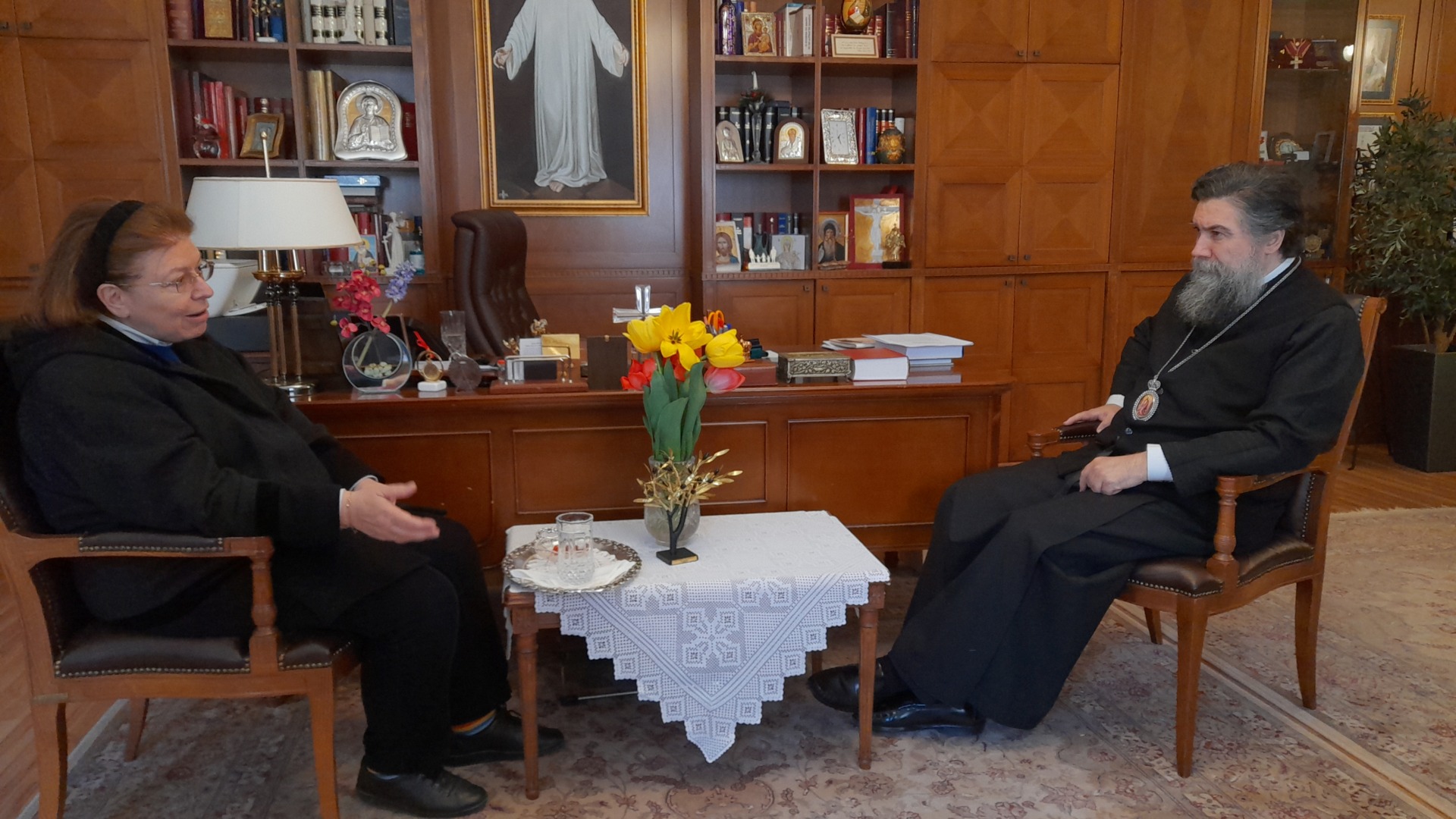 ΣΥΝΑΝΤΗΣΗ ΛΙΝΑΣ ΜΕΝΔΩΝΗ ΜΕ ΤΟΝ ΜΗΤΡΟΠΟΛΙΤΗ ΣΕΡΡΩΝ ΚΑΙ ΝΙΓΡΙΤΗΣ κ. ΘΕΟΛΟΓΟ