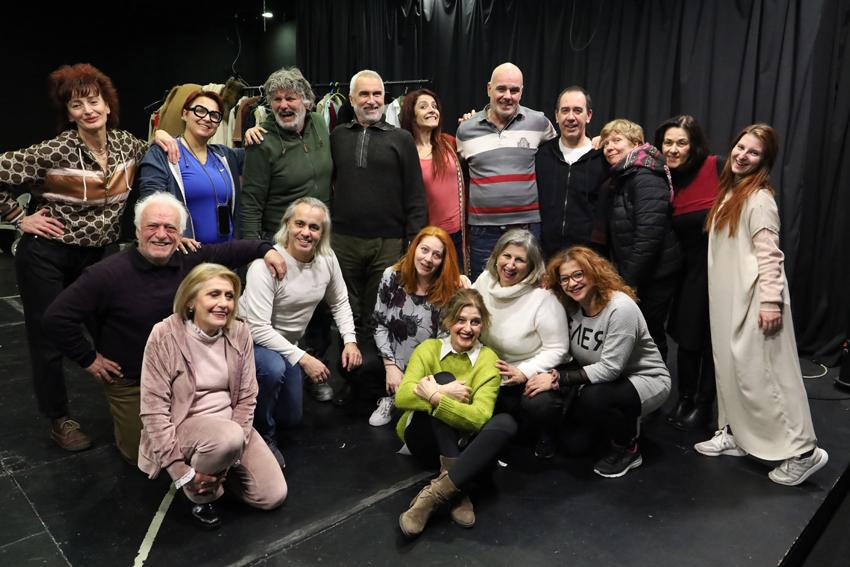 «Ο ΔΥΣΚΟΛΟΣ» ΤΟΥ ΜΕΝΑΝΔΡΟΥ ΣΤΟ ΔΗΠΕΘΕ ΣΕΡΡΩΝ ΑΠΟ ΤΗΝ ΠΕΙΡΑΜΑΤΙΚΗ ΣΚΗΝΗ ΤΟΥ ΔΗΠΕΘΕ ΣΕΡΡΩΝ