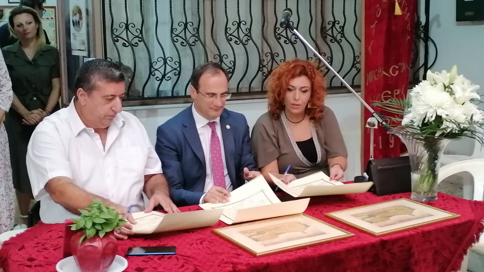 ΑΔΕΛΦΟΠΟΙΗΣΗ ΣΤΙΣ ΣΕΡΡΕΣ ΤΗΣ ΑΔΕΛΦΟΤΗΤΑΣ ΜΙΚΡΑΣΙΑΤΩΝ Ν. ΣΕΡΡΩΝ  ΚΑΙ ΤΗΣ ΜΙΚΡΑΣΙΑΤΙΚΗΣ ΑΔΕΛΦΟΤΗΤΑΣ ΝΕΩΝ ΚΙΟΥΠΛΙΩΝ