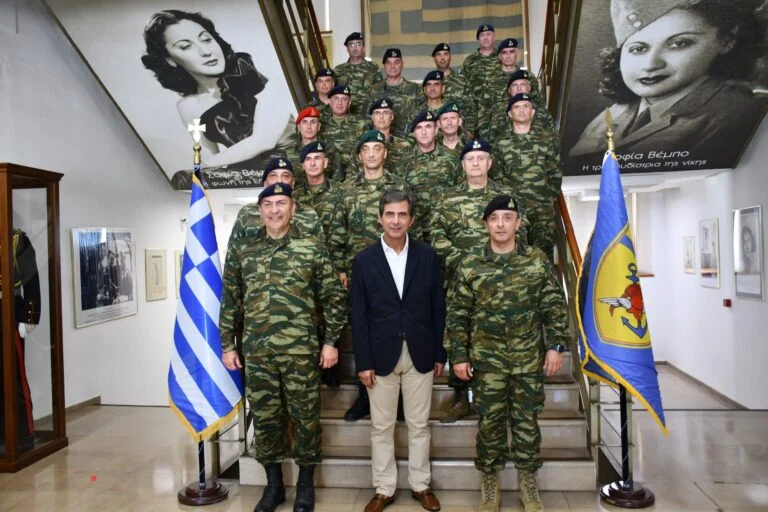 ΣΥΝΑΝΤΗΣΗ ΤΟΥ ΥΜΑΘ Κ.ΓΚΙΟΥΛΕΚΑ ΜΕ ΤΟΥΣ ΔΙΟΙΚΗΤΕΣ ΤΗΣ ΠΕΡΙΟΧΗΣ ΕΥΘΥΝΗΣ ΤΟΥ Γ΄ΣΩΜΑΤΟΣ ΣΤΡΑΤΟΥ