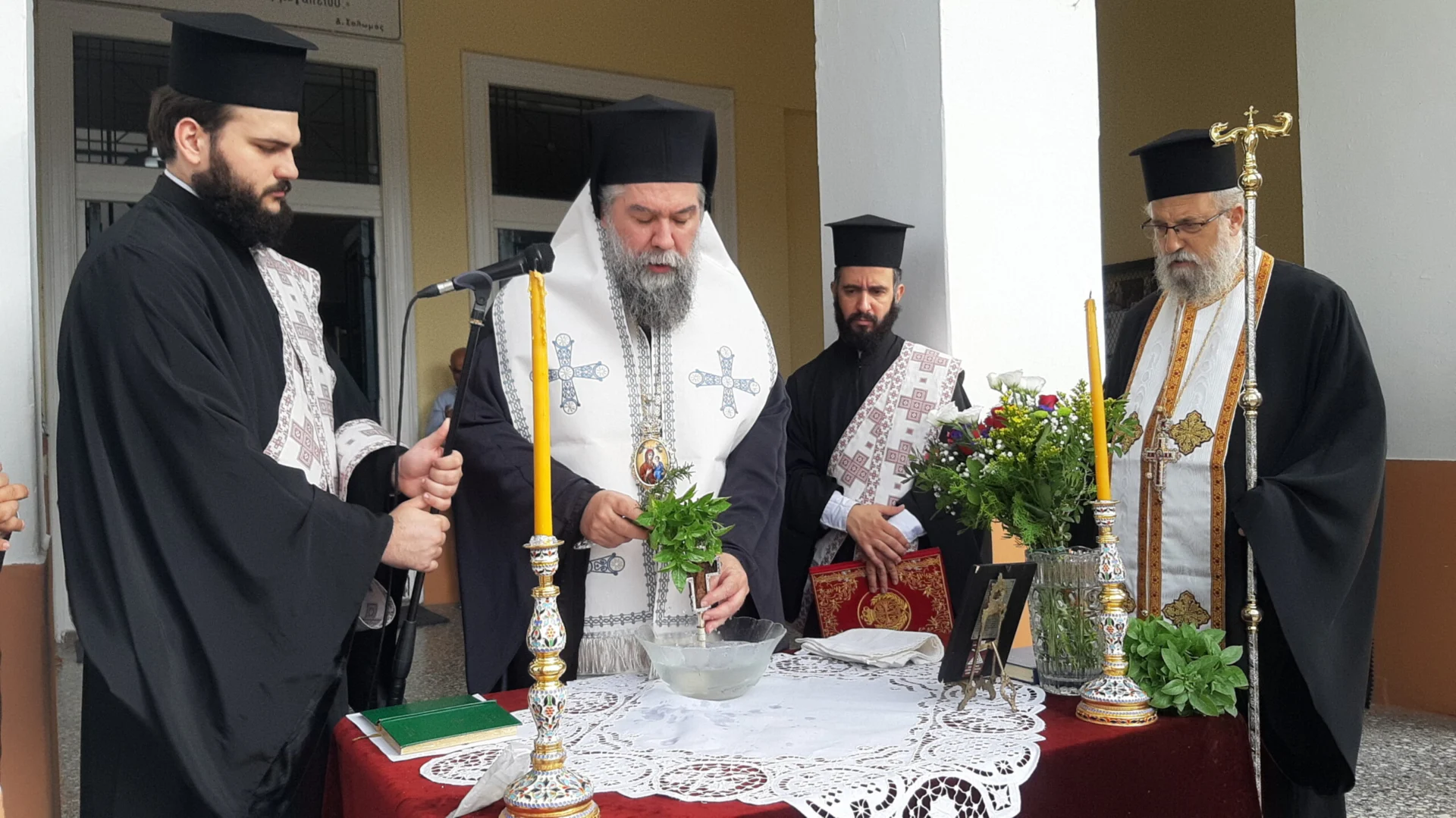 ΑΓΙΑΣΜΟΣ ΓΙΑ ΤΗ ΝΕΑ ΣΧΟΛΙΚΗ ΧΡΟΝΙΑ 2024-25 ΠΡΑΓΜΑΤΟΠΟΙΗΘΗΚΕ ΚΑΙ ΣΤΑ ΣΧΟΛΕΙΑ ΤΩΝ ΣΕΡΡΩΝ