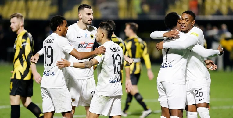 Η ΑΕΚ ΑΠΕΚΛΕΙΣΕ ΤΟΝ ΑΡΗ ΚΑΙ «ΠΕΡΑΣΕ» ΣΤΟΥΣ «8»  ΓΙΑ ΤΟ ΚΥΠΕΛΛΟ ΕΛΛΑΔΟΣ 2024-2025