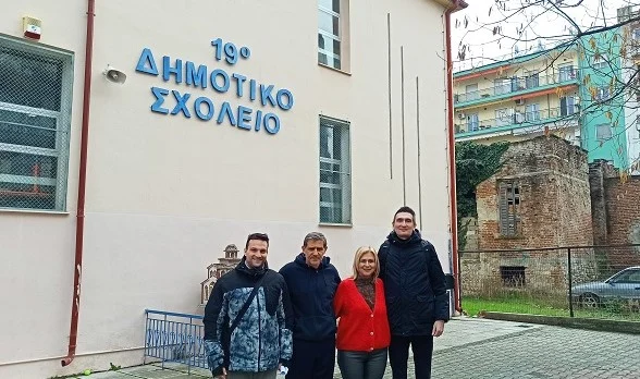ΜΑΘΗΤΕΣ ΤΟΥ 19ου ΔΗΜΟΤΙΚΟΥ ΣΧΟΛΕΙΟΥ ΣΕΡΡΩΝ ΕΝΗΜΕΡΩΘΗΚΑΝ ΓΙΑ ΤΙΣ ΚΟΙΝΩΝΙΚΕΣ ΔΟΜΕΣ ΤΟΥ ΔΗΜΟΥ ΣΕΡΡΩΝ
