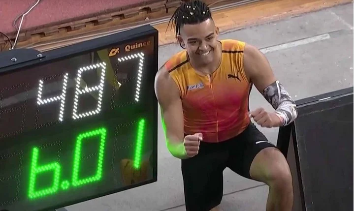 ΑΠΙΘΑΝΟΣ ΚΑΡΑΛΗΣ «ΕΣΠΑΣΕ» ΤΟ ΠΑΝΕΛΛΗΝΙΟ ΡΕΚΟΡ ΚΛΕΙΣΤΟΥ ΣΤΙΒΟΥ ΜΕ 6,01μ