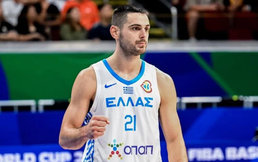 Ο ΙΩΑΝΝΗΣ ΠΑΠΑΠΕΤΡΟΥ ΣΤΑΜΑΤΑΕΙ ΤΟ ΜΠΑΣΚΕΤ