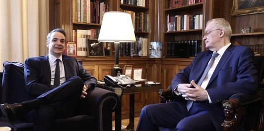 ΣΥΝΑΝΤΗΣΗ ΚΥΡΙΑΚΟΥ ΜΗΤΣΟΤΑΚΗ ΜΕ ΤΟΝ ΚΩΣΤΑ ΤΑΣΟΥΛΑ ΣΤΟ ΠΡΟΕΔΡΙΚΟ ΜΕΓΑΡΟ