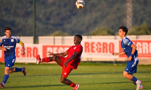 ΠΑΝΣΕΡΡΑΪΚΟΣ: ΙΣΟΠΑΛΟΣ ΜΕ ΤΗΝ ΡΟΥΜΑΝΙΚΗ ΜΕΤΑΛΟΥΛ ΣΕ ΦΙΛΙΚΟ ΑΓΩΝΑ ΣΤΗ ΒΟΥΛΓΑΡΙΑ