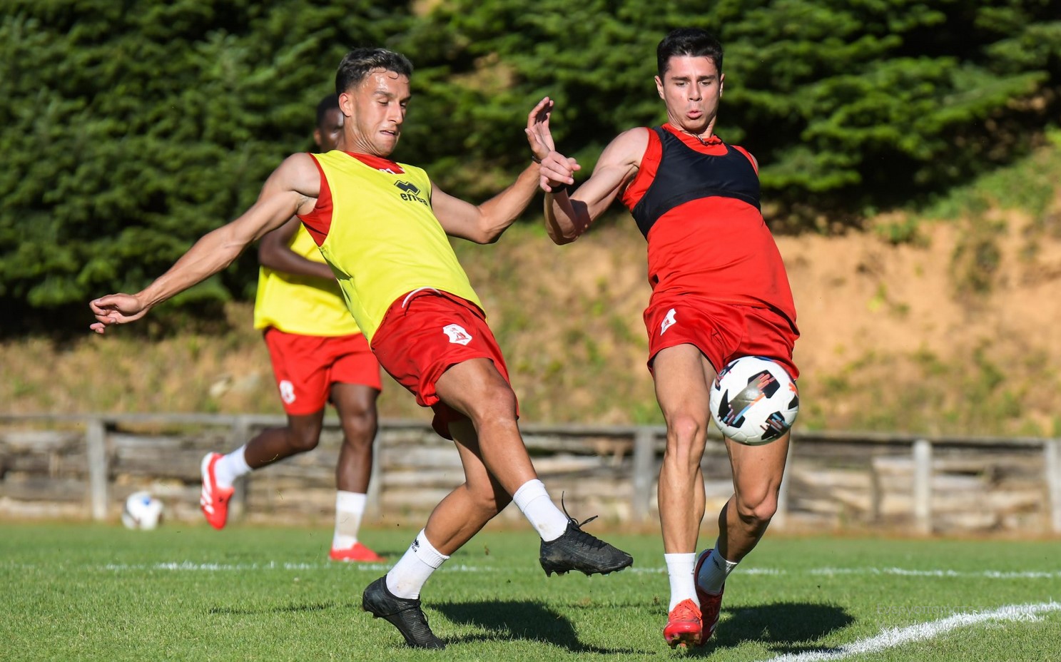 ΠΑΝΣΕΡΡΑΪΚΟΣ: ΣΥΝΕΧΙΖΕΙ ΤΗΝ ΠΡΟΕΤΟΙΜΑΣΙΑ ΓΙΑ ΤΗΝ ΣΕΖΟΝ 2025-2026