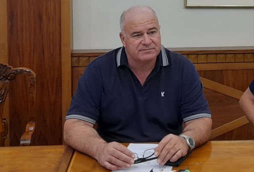 Ο ΣΑΚΗΣ ΓΑΤΣΙΟΣ ΕΚΤΟΣ ΤΗΣ ΠΑΡΑΤΑΞΗΣ «ΕΝΤΟΣ» - ΤΗΝ ΠΡΟΤΑΣΗ ΔΙΑΓΡΑΦΗΣ ΕΚΑΝΕ Η ΔΗΜΑΡΧΟΣ ΣΕΡΡΩΝ ΒΑΡΒΑΡΑ ΜΗΤΛΙΑΓΚΑ 9 Ο ΣΑΚΗΣ ΓΑΤΣΙΟΣ ΕΚΤΟΣ ΤΗΣ ΠΑΡΑΤΑΞΗΣ «ΕΝΤΟΣ» – ΤΗΝ ΠΡΟΤΑΣΗ ΔΙΑΓΡΑΦΗΣ ΕΚΑΝΕ Η ΔΗΜΑΡΧΟΣ ΣΕΡΡΩΝ ΒΑΡΒΑΡΑ ΜΗΤΛΙΑΓΚΑ