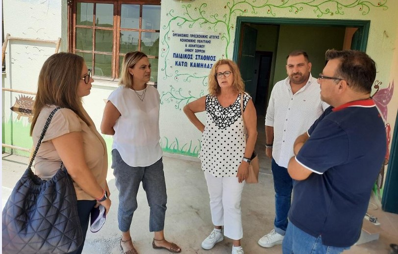 ΟΛΟΚΛΗΡΩΝΟΝΤΑΙ ΟΙ ΕΡΓΑΣΙΕΣ ΑΝΑΚΑΙΝΙΣΗΣ ΣΤΟΝ ΠΑΙΔΙΚΟ ΣΤΑΘΜΟ ΚΑΤΩ ΚΑΜΗΛΑΣ ΣΤΟ ΔΗΜΟ ΣΕΡΡΩΝ