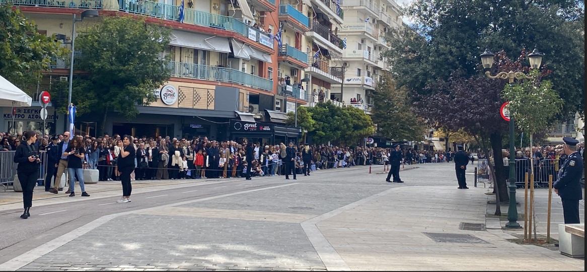 ΕΝΤΟΝΗ ΠΑΡΟΥΣΙΑ ΤΗΣ ΑΣΤΥΝΟΜΙΑΣ ΣΤΙΣ ΕΚΔΗΛΩΣΕΙΣ ΣΤΙΣ ΣΕΡΡΕΣ ΓΙΑ ΤΗΝ ΕΠΕΤΕΙΟ ΤΗΣ 28ης ΟΚΤΩΒΡΙΟΥ ΄40