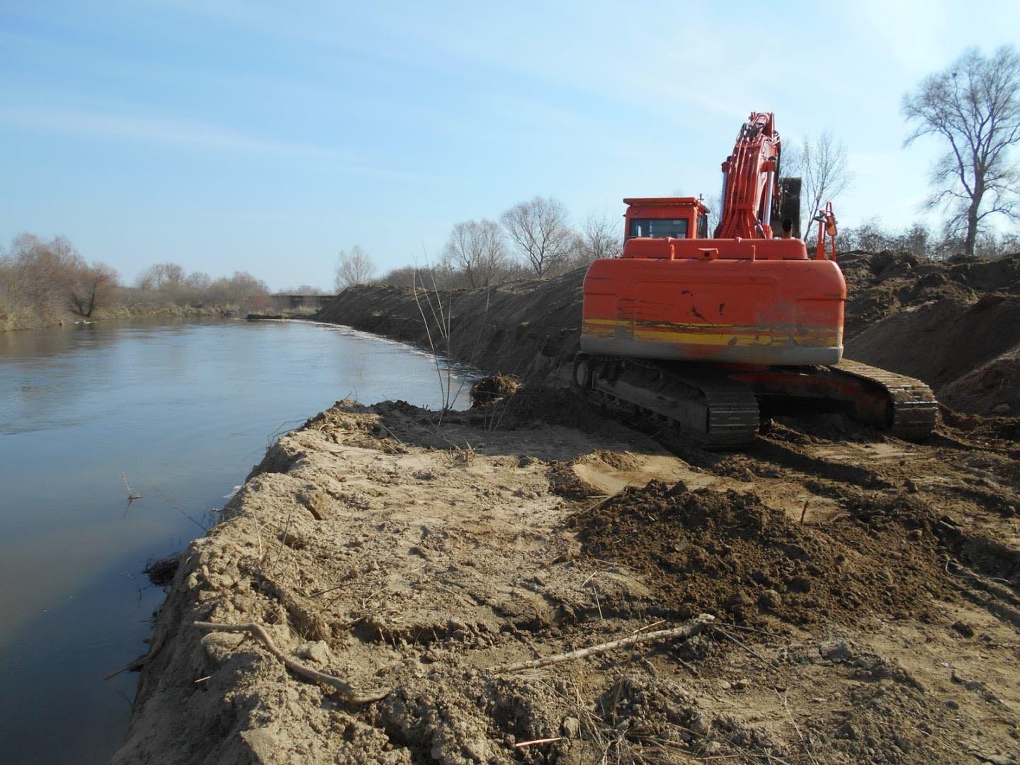 ΕΡΓΑΣΙΕΣ ΚΑΘΑΡΙΣΜΟΥ ΧΕΙΜΑΡΡΩΝ ΣΤΗΝ ΠΕ ΣΕΡΡΩΝ