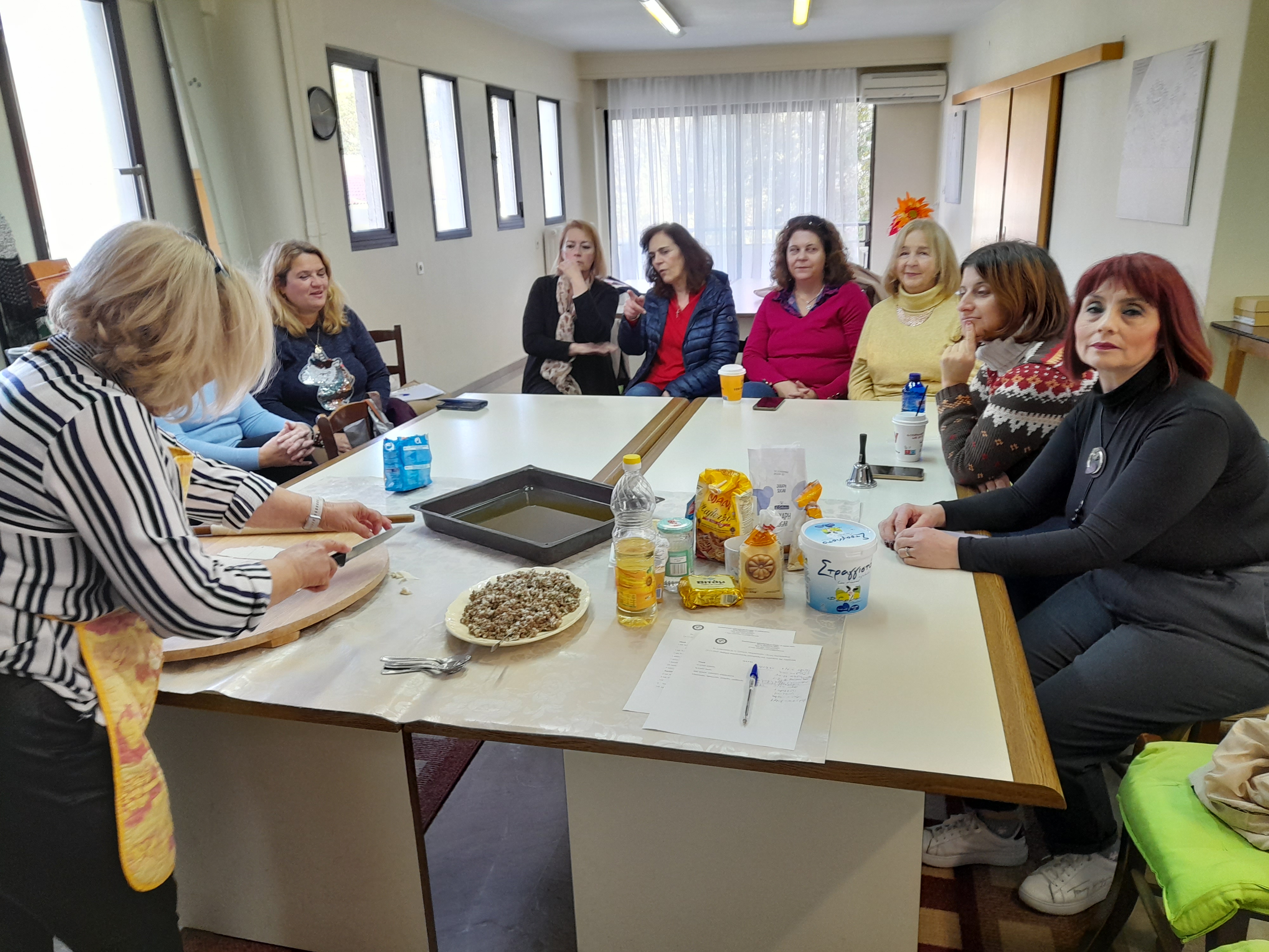 Η ΑΔΕΛΦΟΤΗΤΑ ΜΙΚΡΑΣIAΤΩΝ Ν. ΣΕΡΡΩΝ «Ο ΑΓΙΟΣ ΠΟΛΥΚΑΡΠΟΣ» ΣΥΜΕΤΕΙΧΕ ΣΤΑ ΜΑΘΗΜΑΤΑ ΜΑΓΕΙΡΙΚΗΣ ΤΗΣ «ΕΜΜΕΛΕΙΑΣ»