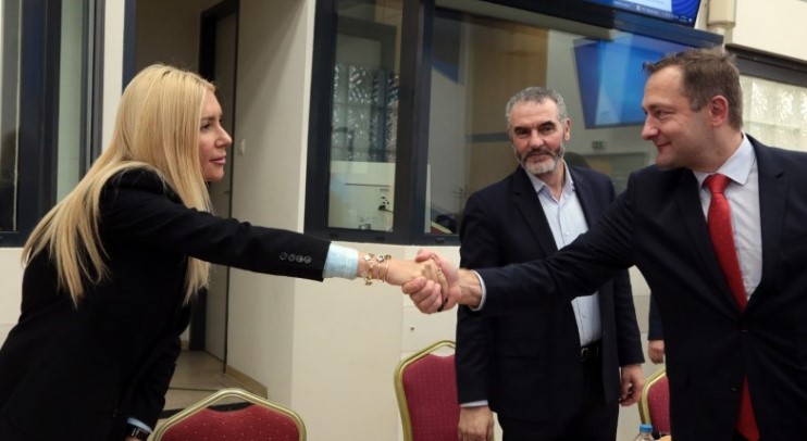 Η ΦΩΤΕΙΝΗ ΑΡΑΜΠΑΤΖΗ ΣΥΝΑΝΤΗΘΗΚΕ ΜΕ ΤΟΝ ΕΥΡΩΠΑΙΟ ΕΠΙΤΡΟΠΟ ΓΕΩΡΓΙΑΣ