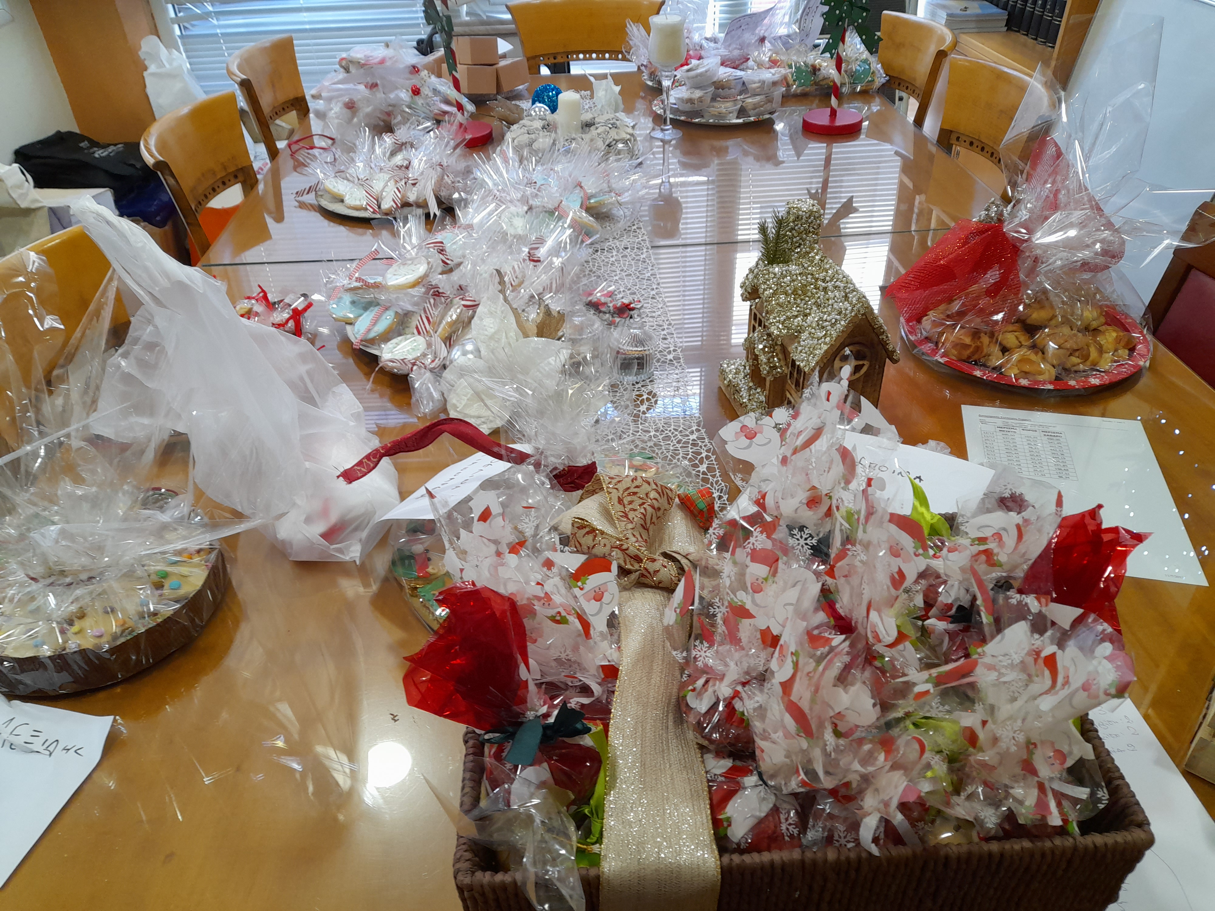 ΧΡΙΣΤΟΥΓΕΝΝΙΑΤΙΚΗ ΦΙΛΑΝΘΡΩΠΙΚΗ ΔΡΑΣΗ ΤΟΥ ΔΙΚΗΓΟΡΙΚΟΥ ΣΥΛΛΟΓΟΥ ΣΕΡΡΩΝ ΓΙΑ ΤΗ ΣΤΗΡΙΞΗ ΤΟΥ ΕΙΔΙΚΟΥ ΣΧΟΛΕΙΟΥ ΒΑΜΒΑΚΟΦΥΤΟΥ