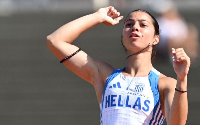 ΕΞΑΙΡΕΤΙΚΗ ΕΜΦΑΝΙΣΗ ΣΤΟ ΕΠΙ ΚΟΝΤΩ ΑΠΟ ΤΗΝ ΗΛΙΑΝΑ ΤΡΙΑΝΤΑΦΥΛΛΟΥ ΜΕ 4,47μ ΣΤΟ ΛΟΥΙΣΒΙΛ ΤΩΝ ΗΠΑ