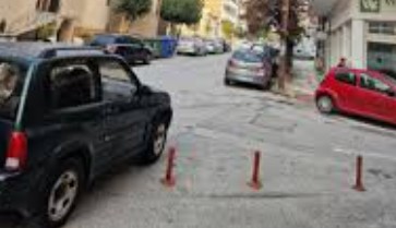 «ΚΛΕΙΝΕΙ» ΤΜΗΜΑ ΤΗΣ ΟΔΟΥ ΑΡΙΣΤΟΤΕΛΟΥΣ ΣΤΙΣ ΣΕΡΡΕΣ