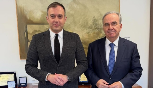 ΣΥΝΑΝΤΗΣΗ ΧΑΤΖΗΒΑΣΙΛΕΙΟΥ ΜΕ ΤΟΝ ΠΑΠΑΘΑΝΑΣΗ ΜΕ ΘΕΜΑ ΤΗΝ ΕΠΕΚΤΑΣΗ ΤΟΥ ΑΥΤΟΚΙΝΗΤΟΔΡΟΜΙΟΥ ΣΕΡΡΩΝ