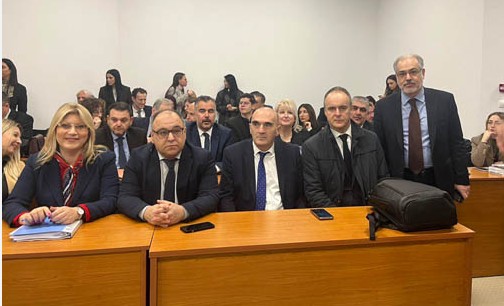 Ο ΠΑΝΑΓΙΩΤΗΣ ΚΑΡΙΠΟΓΛΟΥ ΣΤΗ ΛΑΡΙΣΑ ΚΑΤΑ ΤΗΝ ΕΝΑΡΞΗ ΤΗΣ ΔΙΚΗΣ ΤΩΝ ΤΕΜΠΩΝ