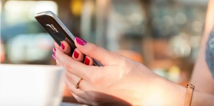 ΣΥΜΒΟΥΛΕΣ ΤΗΣ ΑΣΤΥΝΟΜΙΚΗΣ ΔΙΕΥΘΥΝΣΗΣ ΚΕΝΤΡΙΚΗΣ ΜΑΚΕΔΟΝΙΑΣ ΓΙΑ ΑΠΟΦΥΓΗ ΕΞΑΠΑΤΗΣΗΣ ΠΟΛΙΤΩΝ ΑΠΟ ΕΠΙΤΗΔΕΙΟΥΣ ΠΟΥ ΠΑΡΙΣΤΑΝΟΥ ΤΗΛΕΦΩΝΙΚΑ ΤΟΥΣ ΛΟΓΙΣΤΕΣ