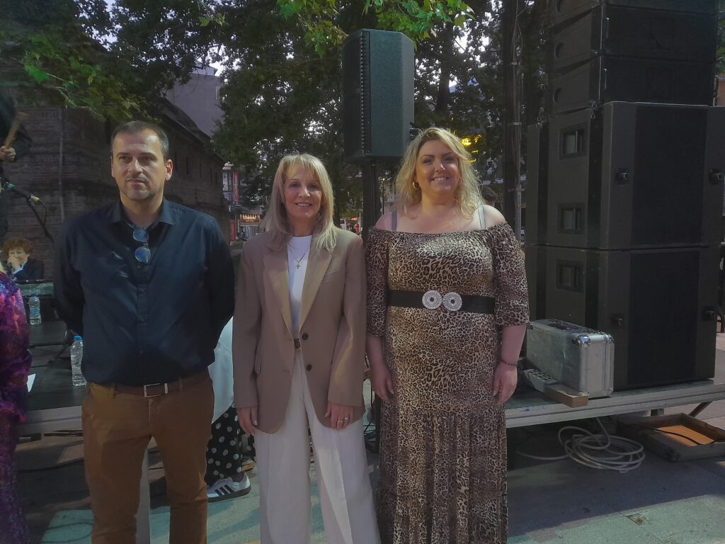 20260426 202745 PAGKOSMIA HMERA XOROY