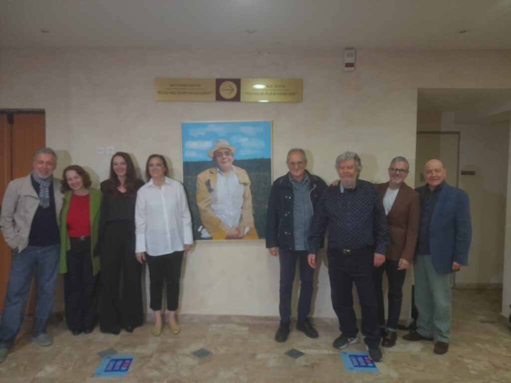 «ΒΑΣΙΛΗΣ ΠΑΠΑΒΑΣΙΛΕΙΟΥ» ΠΛΕΟΝ Η ΚΕΝΤΡΙΚΗ ΣΚΗΝΗ ΤΟΥ ΔΗΜΟΤΙΚΟΥ ΘΕΑΤΡΟΥ «ΑΣΤΕΡΙΑ» ΣΕΡΡΩΝ 2 20260516 222351 onomatodosia