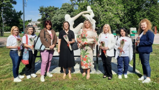 Ο ΔΗΜΟΣ ΣΕΡΡΩΝ ΚΑΙ ΟΙ «ΣΕΡΡΑΙΕΣ ΜΑΝΟΥΛΕΣ» ΤΙΜΗΣΑΝ ΤΗΝ ΠΑΓΚΟΣΜΙΑ ΗΜΕΡΑ ΤΗΣ ΜΗΤΕΡΑΣ