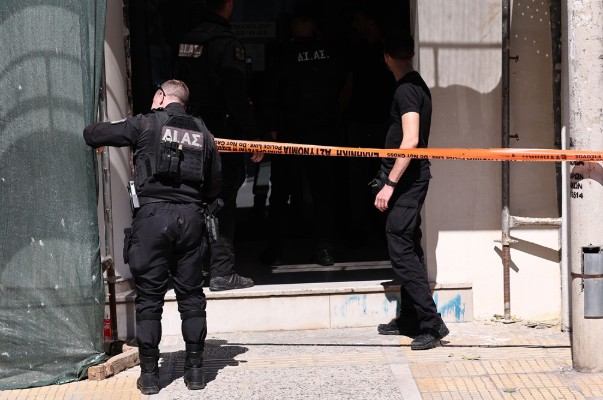 ΕΝΟΠΛΕΣ ΕΠΙΘΕΣΕΙΣ ΣΕ ΓΡΑΦΕΙΑ ΤΟΥ ΕΦΚΑ