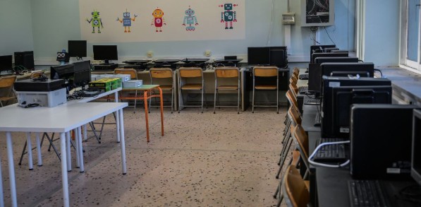 ΥΠΟΓΡΑΦΕΤΑΙ Η Β΄ΦΑΣΗ ΤΟΥ ΠΡΟΓΡΑΜΜΑΤΟΣ «ΜΑΡΙΕΤΤΑ ΓΙΑΝΝΑΚΟΥ» ΓΙΑ ΑΝΑΚΑΙΝΙΣΗ ΣΧΟΛΕΙΩΝ